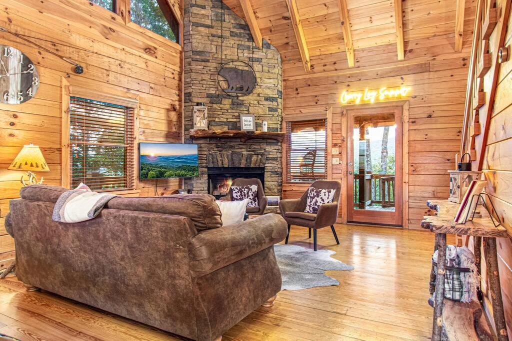 Cherry Log Summit Cabin By Bk Stays - Family Friendly - Playground - Game Room - Jacuzzi - Amazing Mountain Views Buitenkant foto