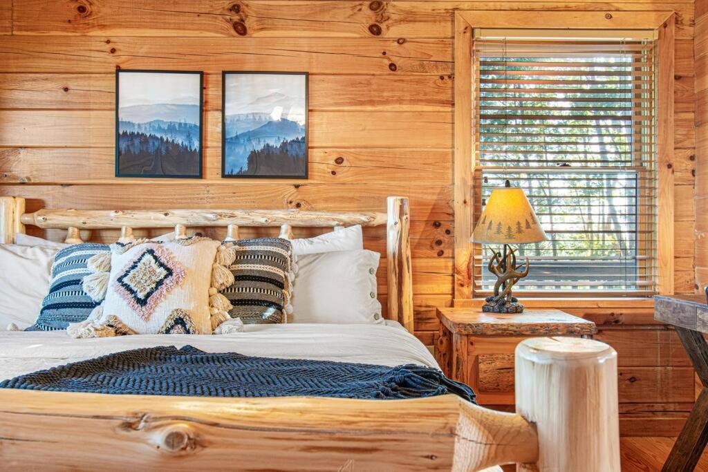 Cherry Log Summit Cabin By Bk Stays - Family Friendly - Playground - Game Room - Jacuzzi - Amazing Mountain Views Buitenkant foto