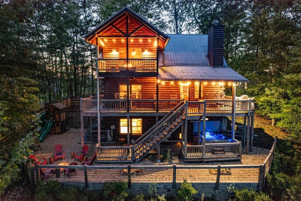 Cherry Log Summit Cabin By Bk Stays - Family Friendly - Playground - Game Room - Jacuzzi - Amazing Mountain Views Buitenkant foto